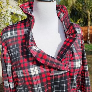 XL Ali Miles Plaid Ruffle Collar Top